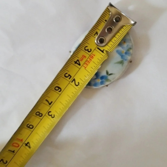 Vintage Porcelain brooch - Picture 5 of 6